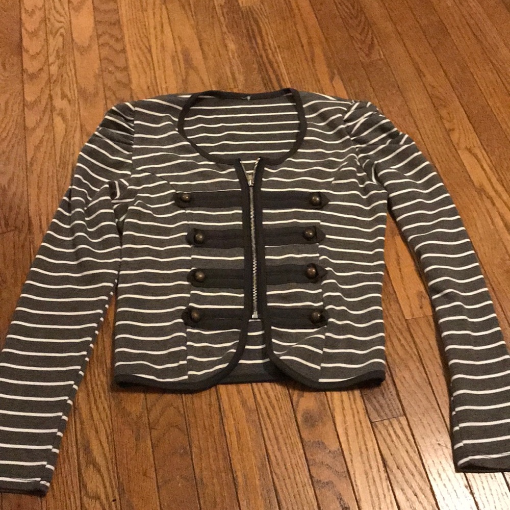 Women’s shirt